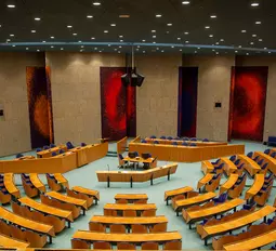 Draagmoederschap onder de loep in de Tweede Kamer Draagmoederschap onder de loep in de Tweede Kamer